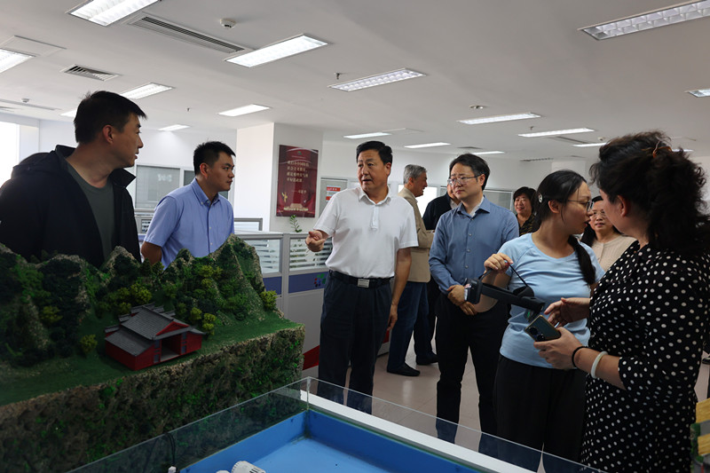 0P6A7034_副本.jpg 0P6A7034_副本.jpg